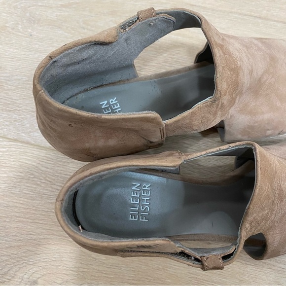 Eileen Fisher Tan Leather Ankle Bootie Heels - Picture 3 of 5